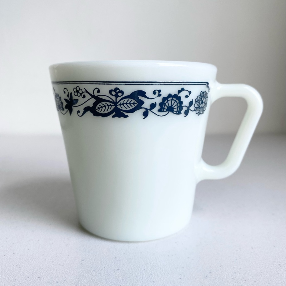 Vintage Pyrex Milk Glass Coffee Mug